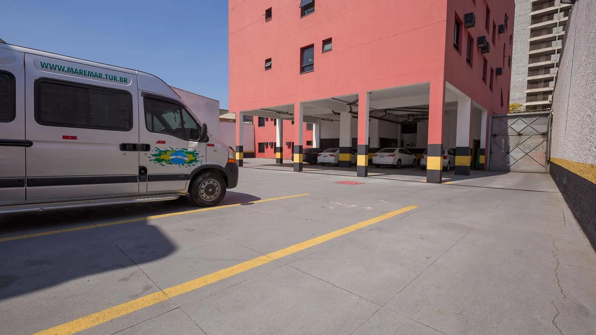 Requint Hotel São Paulo 3*,